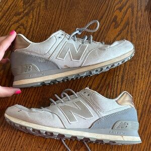 New Balance 574 Women's Light Gray Sneakers w/Rose Gold heel detail